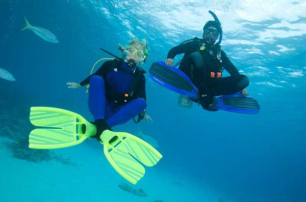 PADI Peak Perfomance Buoyency / PADI Diving courses koh lanta